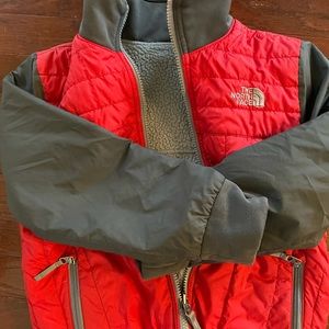 Boys size Small North Face reversible jacket